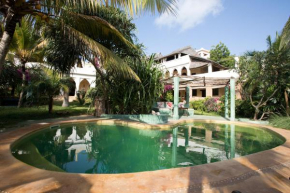 Гостиница Banana House and Wellness Centre  Ламу